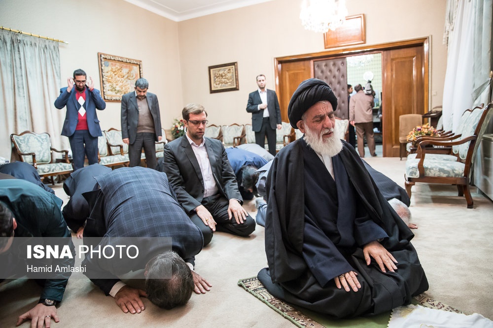 تصاویر/ آیت الله هاشمی شاهرودی بعد از بازگشت از سفر پرحاشیه به آلمان تصاویر/ آیت الله هاشمی شاهرودی بعد از بازگشت از سفر پرحاشیه به آلمان