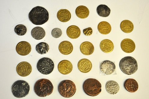 کشف ۲۹۹ سکه عتیقه متعلق به دوره ساسانی