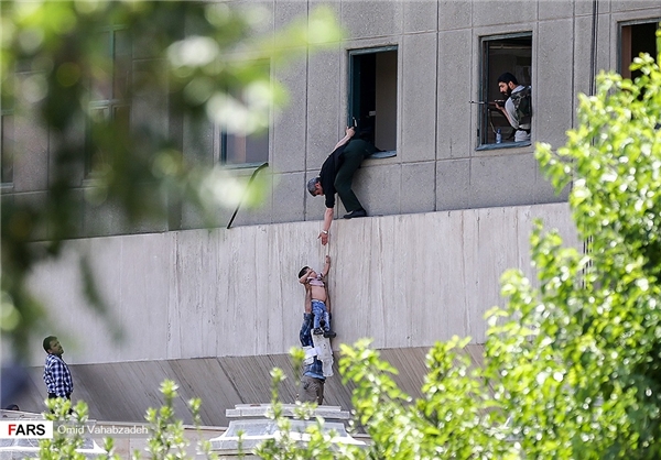 روایت فرار عماد دو ساله از چنگال داعش در ساختمان مجلس+تصاویر