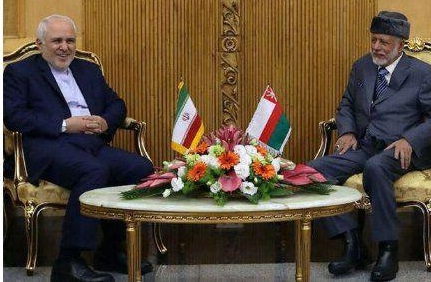 توضیح وزیر خارجه عمان درباره سفرش به تهران: به شدت نگران تنش ایران و آمریکا هستیم| تنش فعلی ممکن است به فاجعه یا توافق ختم شود| ایرانی‌ها آماده‌اند که در مورد سیاست خارجی‌شان گفت‌وگو کنند اما نه زیر فشار