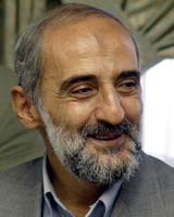 شریعتمداری تهديد به ترور شد