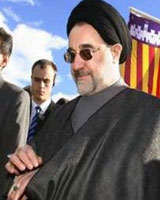 استقبال باشکوه لبنانی ها از خاتمی