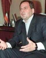  گروههاي سیاسی براي كشور نگاه بلند مدت ندارند