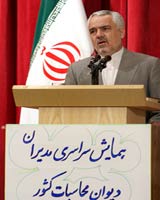 رئيس ديوان محاسبات شرایط ریاست را ندارد