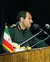 وزير دفاع : به متجاوزين پاسخ كوبنده می دهیم