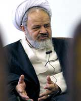 سخنان احمدی نژاد نسیم اطاعت از رهبری بود