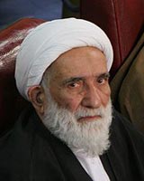 می‌خواهند پایه‌گذاران انقلاب از صحنه خارج شوند