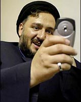 موبایل ابطحی را دزدیدند!
