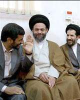 وساطت هاشمی برای دیدار مراجع با احمدی‌نژاد