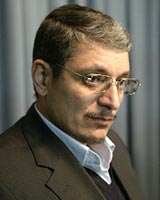 فرشیدی رفتنی است