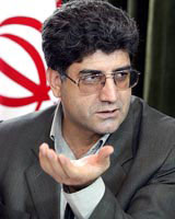 شیرکوند: با ایثارگران مناظره می‌کنم