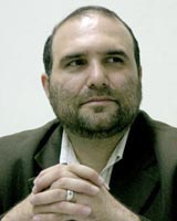 شکایت از تخریب‌کنندگان شخصیت‌های نظام