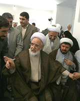 کروبی: محکم پای صندوق رای