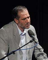 گزارش احمدی‌نژاد از سر ناچاری بود