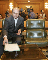 قالیباف دیگر گزارش نمی‌دهد