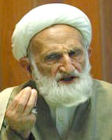 احمدی‌نژاد ناهار خود را هم از منزل می‌آورد