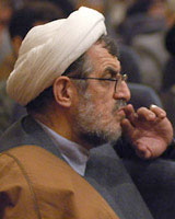 حداد نباید رهبری را هزینه مناقشه دولت و مجلس می‌کرد