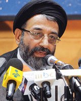موسوی‌لاری :مردم سالاری نظام زیر سوال رفته است