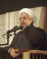 مشتی کودک سیاسی می‌خواهند انقلاب را منحرف کنند