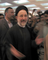خاتمی: با این سخنان تفریح می‌کنیم