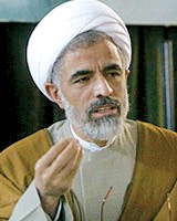 هر نقد سازنده‌ای را تخریب تلقی می‌کنند