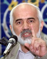 نمایندگان را به توطئه براندازی دولت متهم نکنید