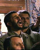 دو شعر یک شاعر یزدی در وصف احمدی نژاد