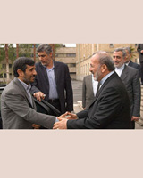 عیدی یک‌میلیون ریالی احمدی‌نژاد به کارکنان وزارت خارجه
