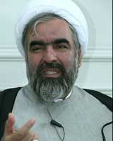 تهدید تلویحی رئیس مجلس از سوی روح‌الله حسینیان