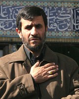احمدی‌نژاد مشایی را مامور بررسی حوادث تروریستی عراق کرد