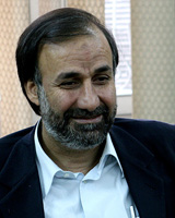 سخنرانی حامی سابق احمدی‌نژاد در دفاع از موسوی