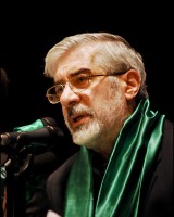 موسوی: لباس قرمز بپوش، اما دروغ نگو! موسوی: لباس قرمز بپوش، اما دروغ نگو!