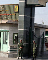پادگان‌ها و اماکن نظامی به خارج از شهرها می‌روند