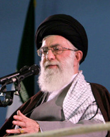 رهبر انقلاب:‌ اگر مسئولان باهوش باشند فریب خنده آمریکا را نمی‌خورند