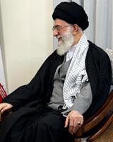 مقام معظم رهبری: همکاری نکردن کشورهای مسلمان همسايه، خارج از چارچوب تدبير است