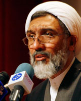 پورمحمدی: احمدی‌نژاد پاسخ‌گو نیست و مسئولیت‌ها را متوجه دیگران می‌کند