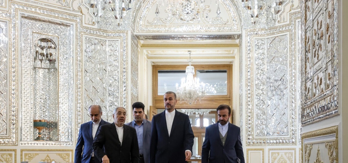 تصاویر| نشست وزیر خارجه با سفرای خارجی مقیم تهران